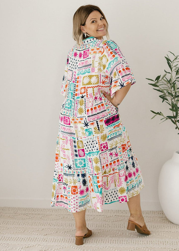 knee-length button-down white and multicoloured abstract dress with pockets